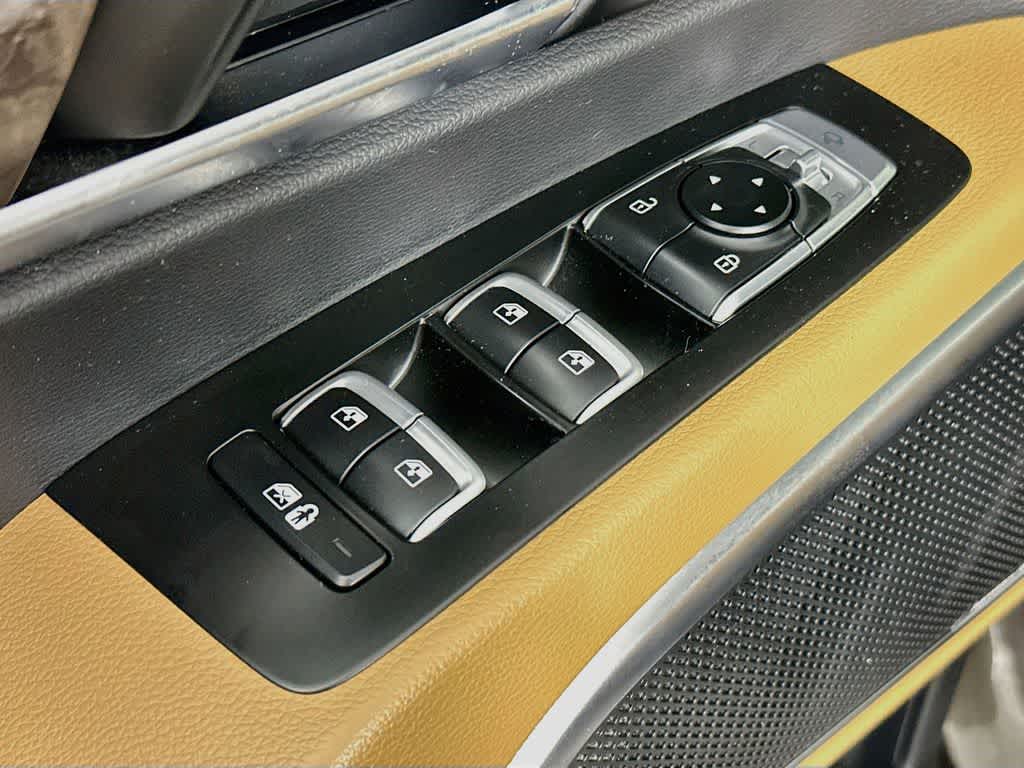 Thumbnail: 2020 Kia Telluride - 29