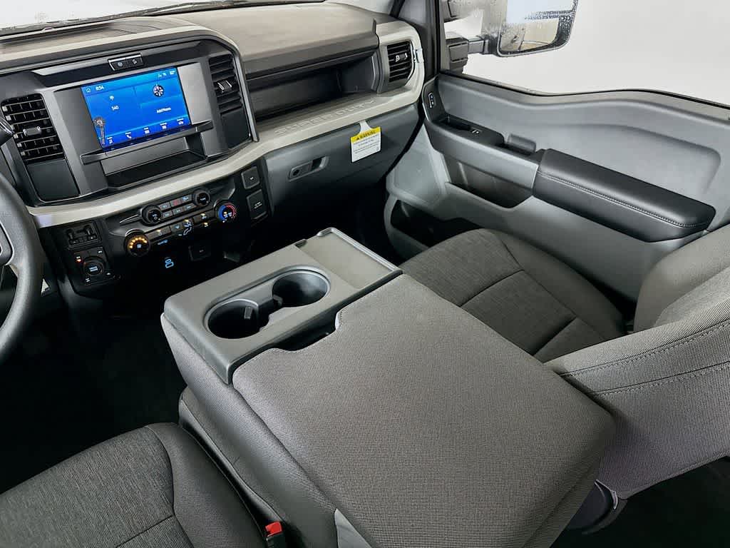 Thumbnail: 2025 Ford F-250 - 10