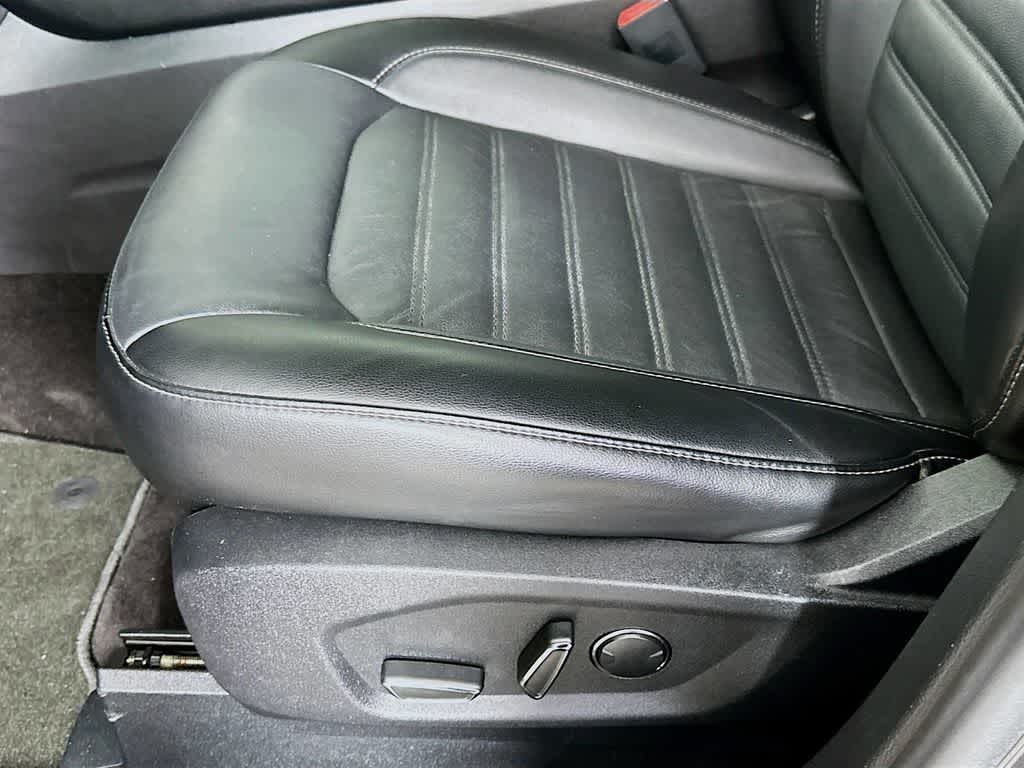 Thumbnail: 2016 Ford Edge - 31
