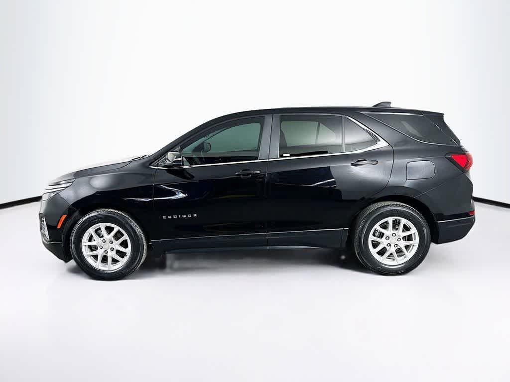 Thumbnail: 2022 Chevrolet Equinox - 3