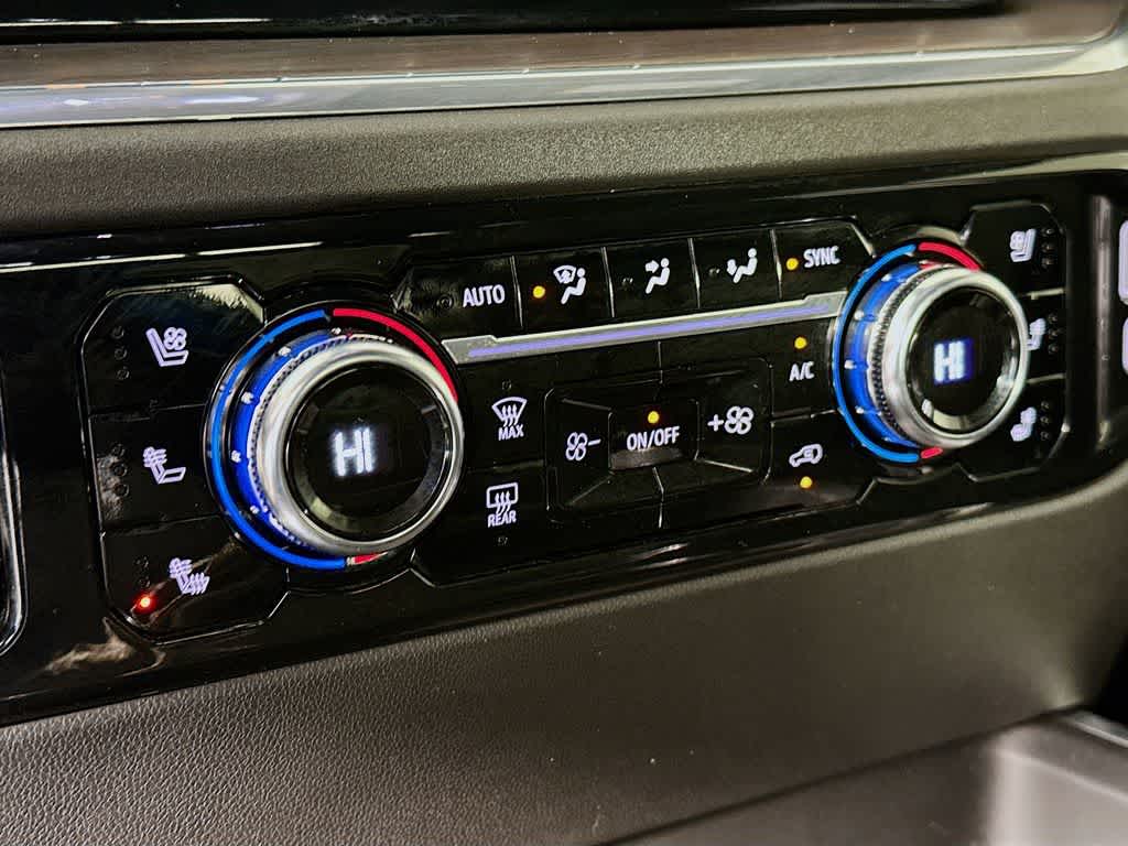 Thumbnail: 2024 GMC Sierra 2500 - 18