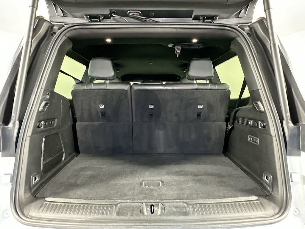 Thumbnail: 2023 Jeep Wagoneer - 20