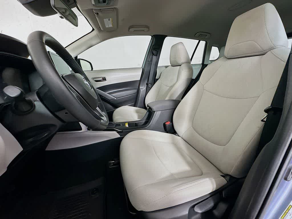 Thumbnail: 2023 Toyota Corolla Cross - 12