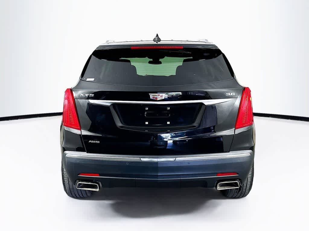 Thumbnail: 2017 Cadillac XT5 - 5