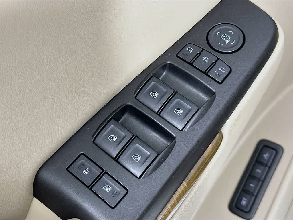 Thumbnail: 2016 GMC Yukon - 30