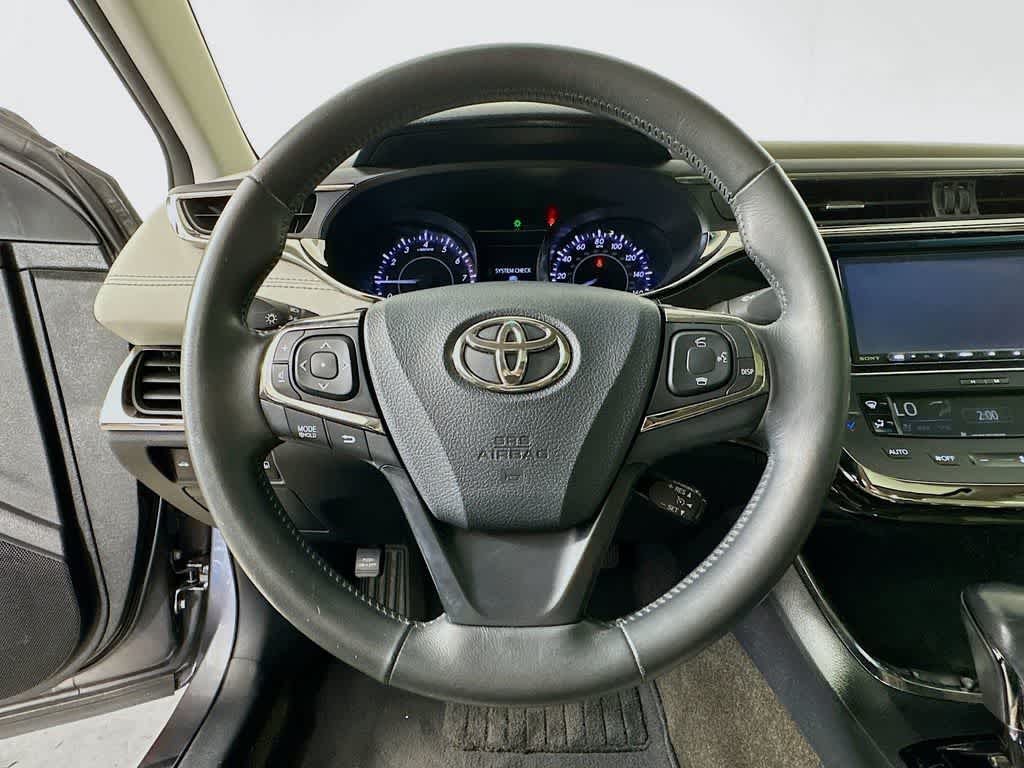 Thumbnail: 2013 Toyota Avalon - 16