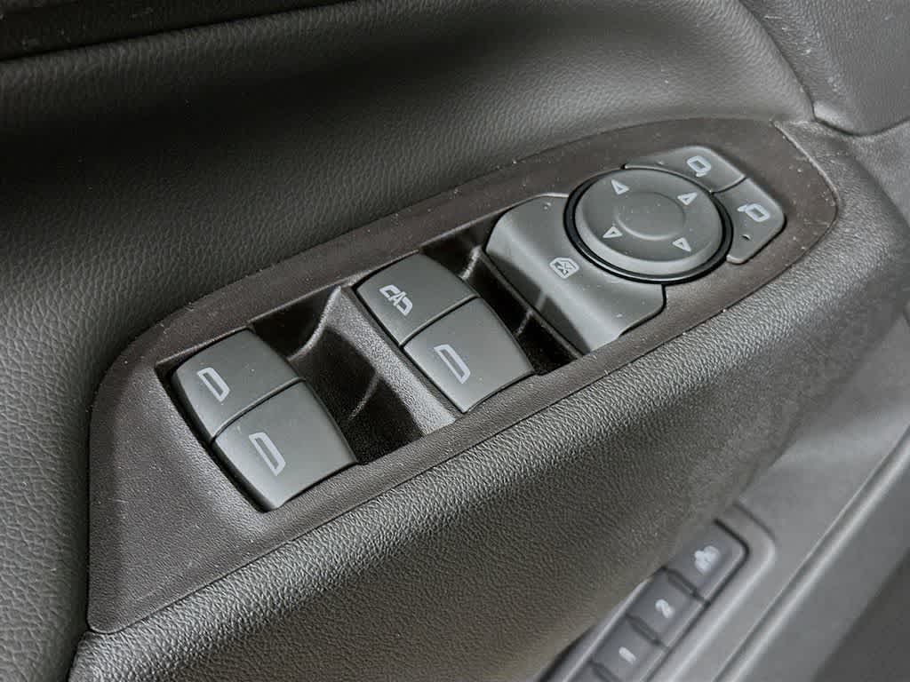 Thumbnail: 2020 Chevrolet Equinox - 29