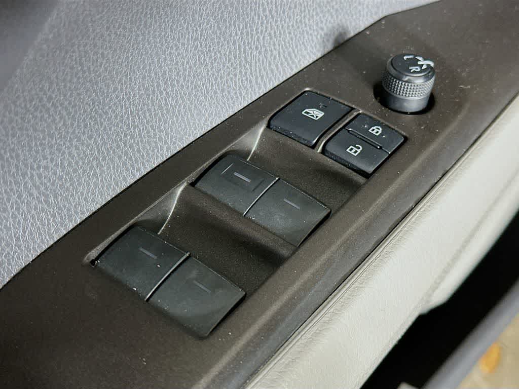 Thumbnail: 2022 Toyota Camry - 26