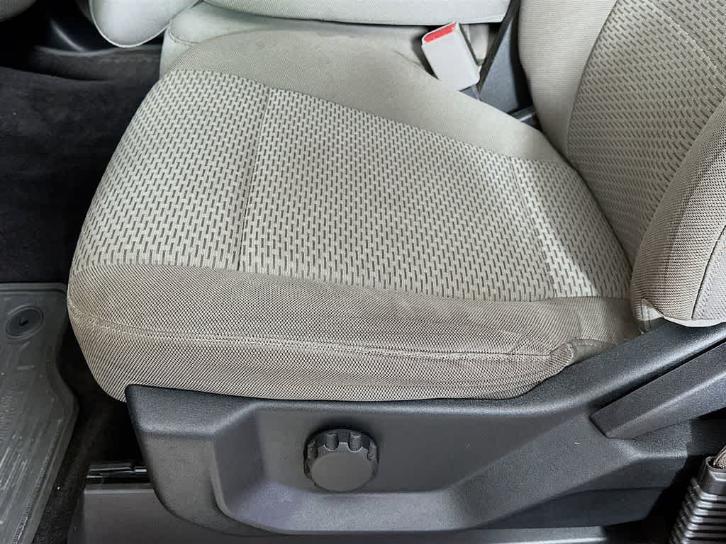 Thumbnail: 2016 Ford F-150 - 27