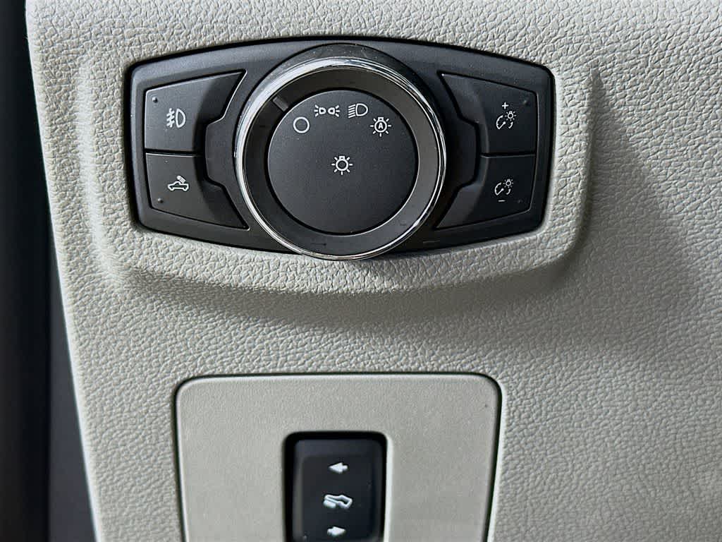 Thumbnail: 2016 Ford F-150 - 26