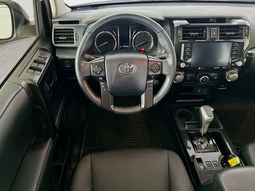 Thumbnail: 2024 Toyota 4Runner - 10