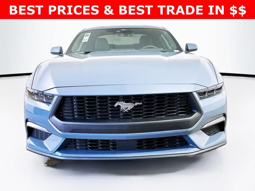 2025 Ford Mustang  6
