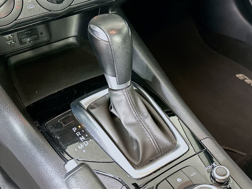 Thumbnail: 2015 Mazda Mazda3 - 18