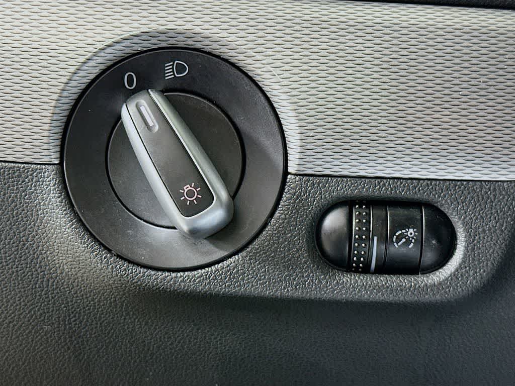 Thumbnail: 2018 Volkswagen Jetta - 26