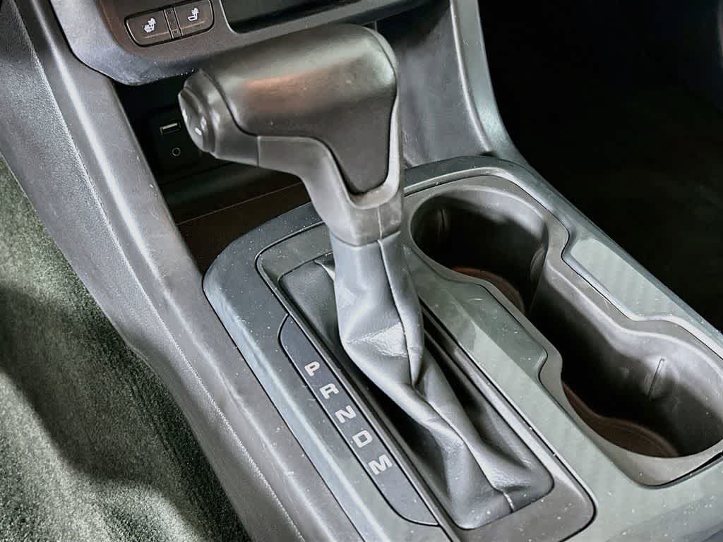 Thumbnail: 2016 GMC Canyon - 18