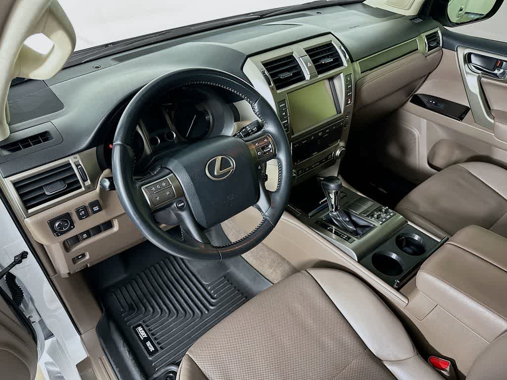 Thumbnail: 2016 Lexus GX - 2