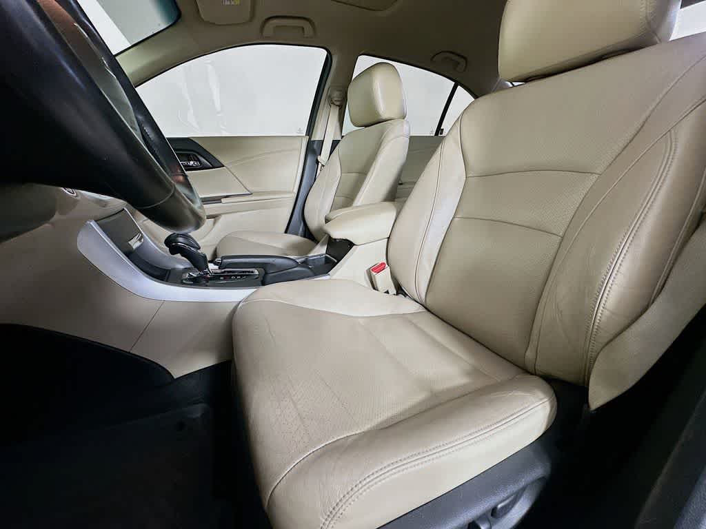 Thumbnail: 2015 Honda Accord - 12