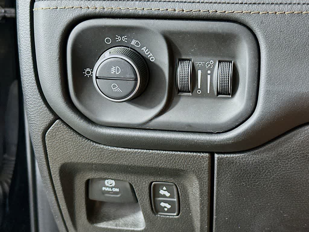 Thumbnail: 2019 RAM 1500 - 26