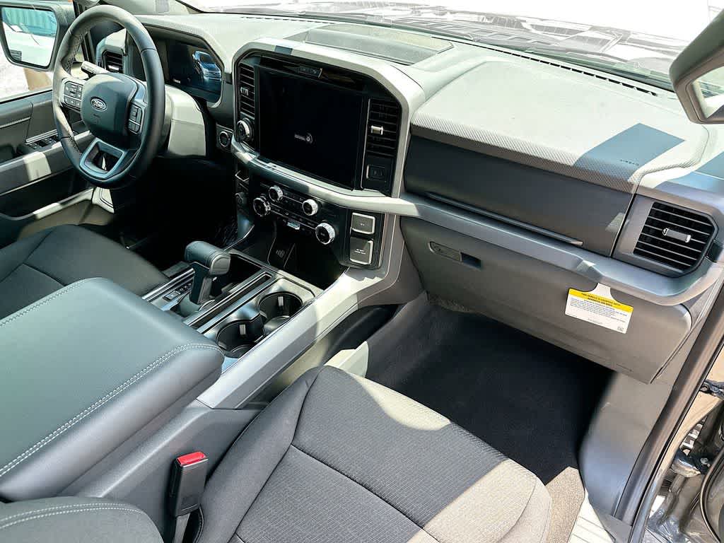 Thumbnail: 2025 Ford F-150 - 32