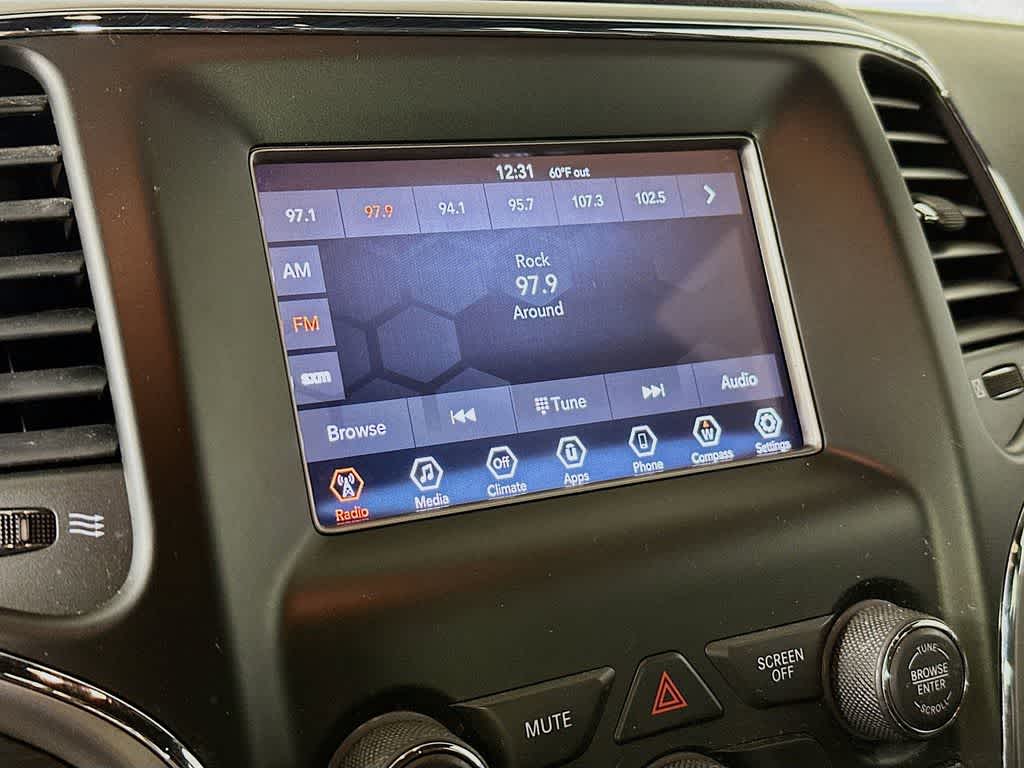 Thumbnail: 2020 Jeep Grand Cherokee - 17