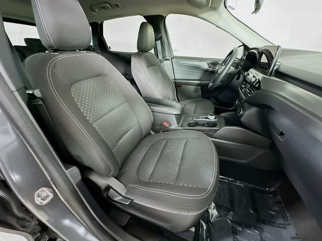 Thumbnail: 2023 Ford Escape - 15