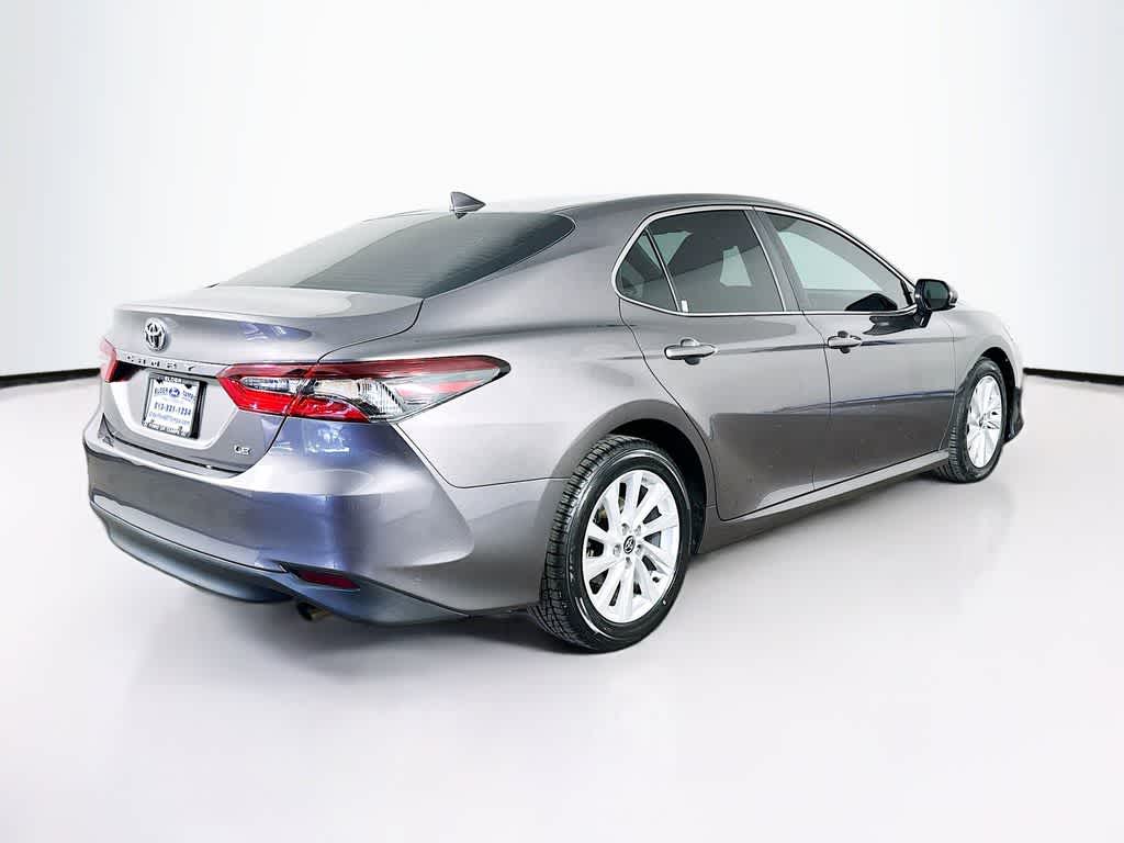 Thumbnail: 2022 Toyota Camry - 24