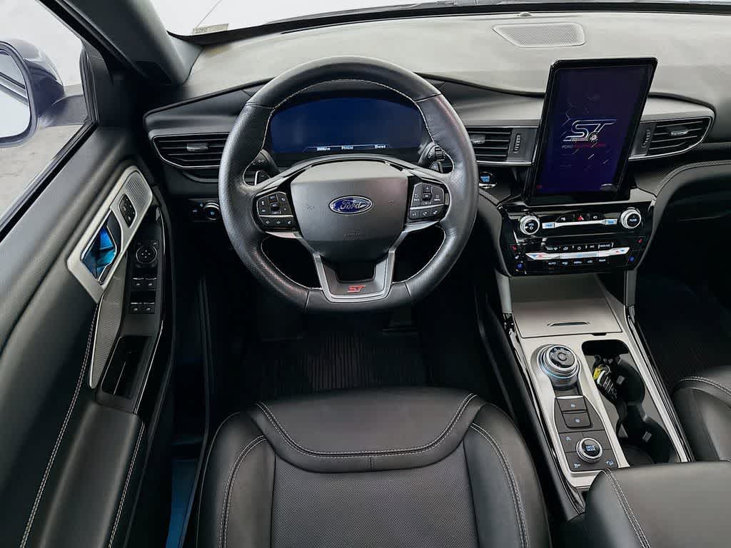 Thumbnail: 2022 Ford Explorer - 10