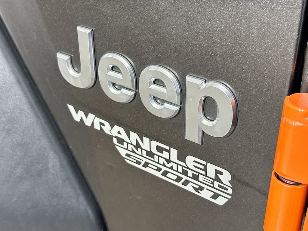 Thumbnail: 2019 Jeep Wrangler - 7