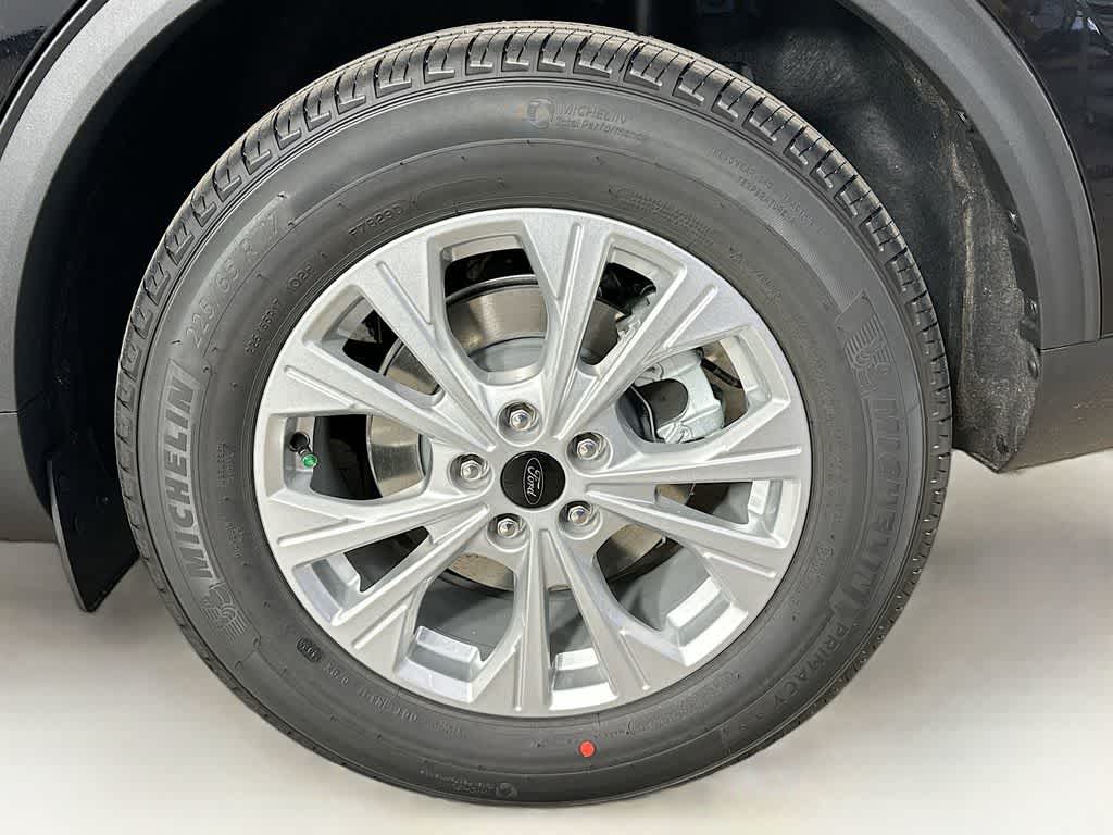 Thumbnail: 2026 Ford Escape - 8