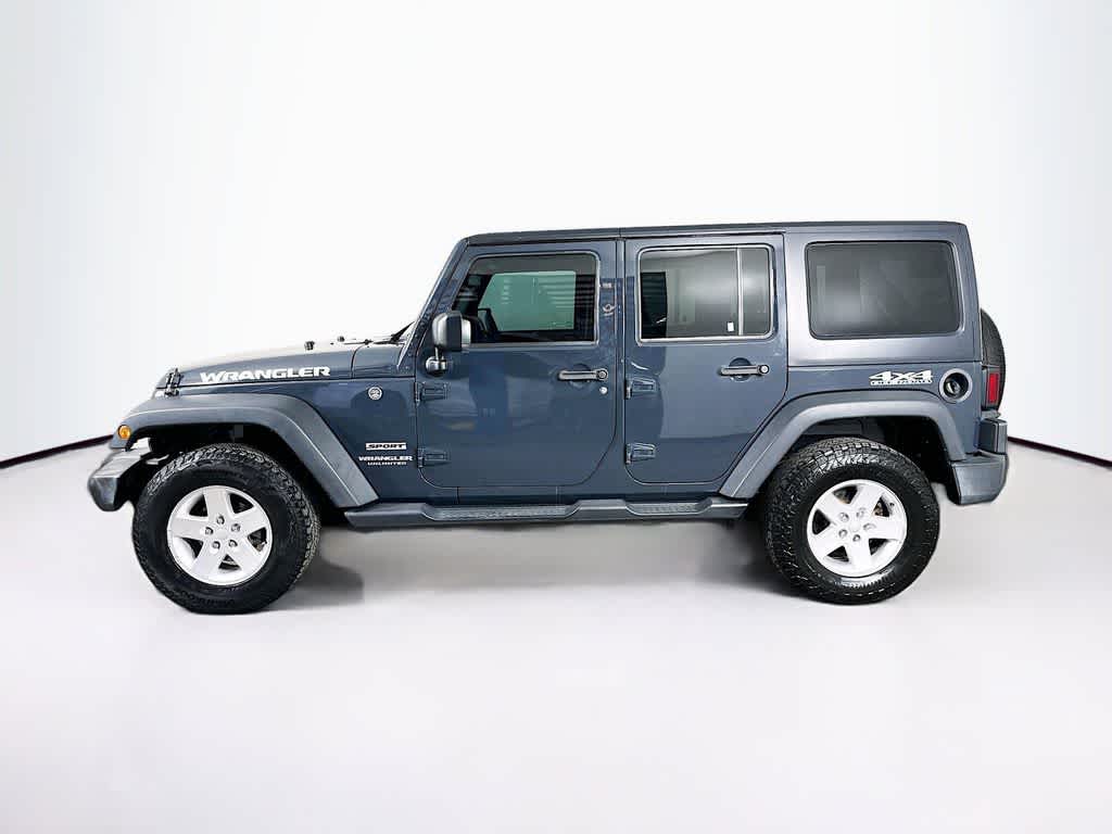 Thumbnail: 2017 Jeep Wrangler - 3