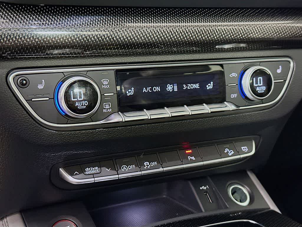 Thumbnail: 2023 Audi SQ5 - 18