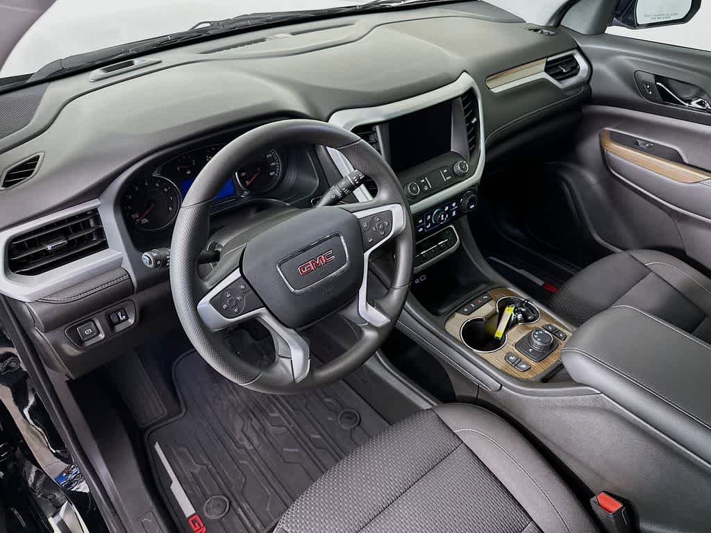 Thumbnail: 2023 GMC Acadia - 2