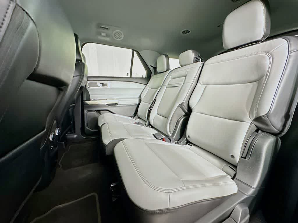 Thumbnail: 2021 Ford Explorer - 14