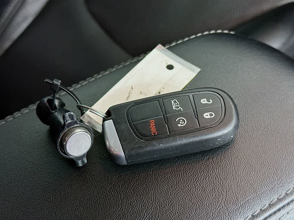 Thumbnail: 2023 Jeep Cherokee - 22