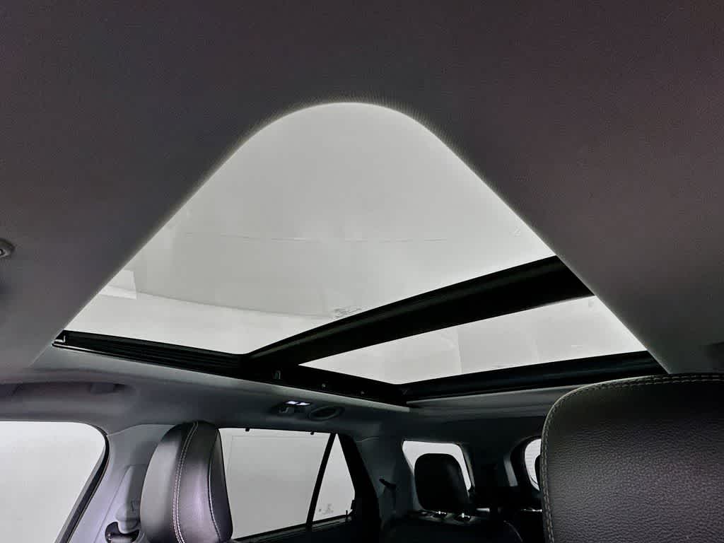 Thumbnail: 2021 Ford Explorer - 31