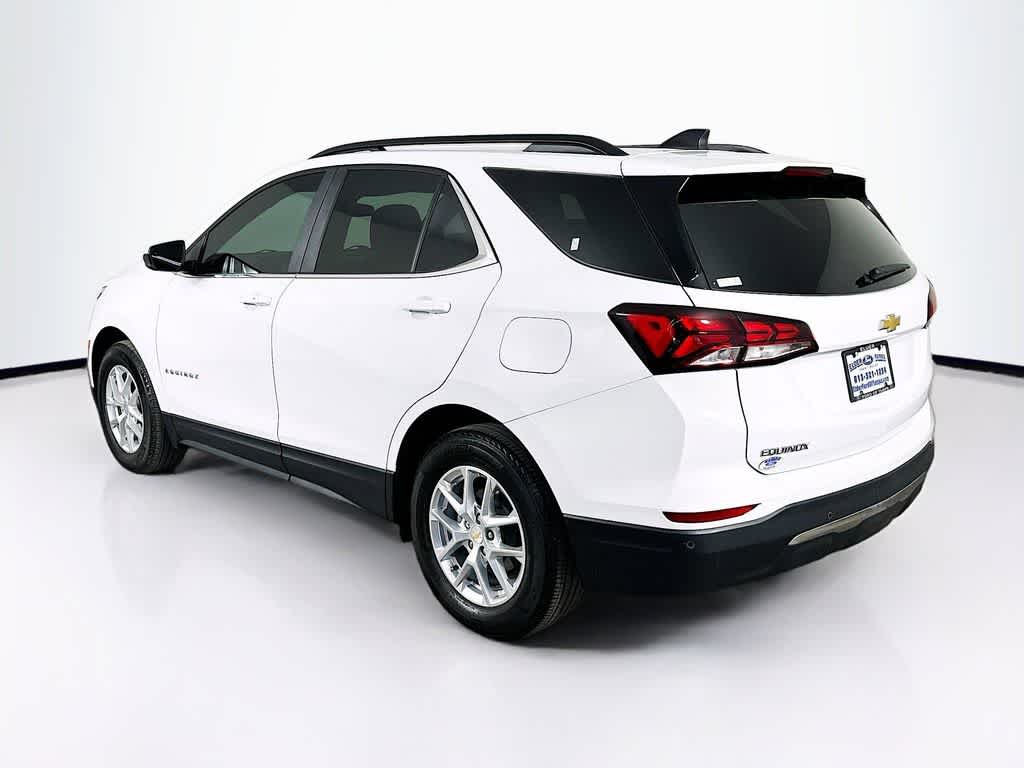 Thumbnail: 2022 Chevrolet Equinox - 4