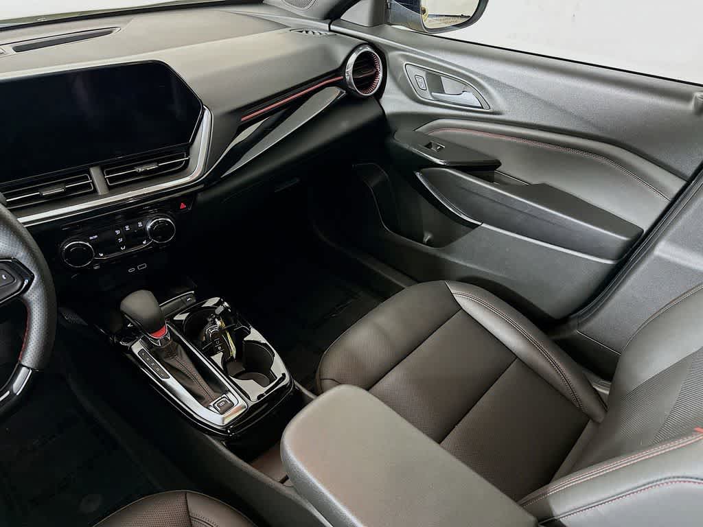 Thumbnail: 2024 Chevrolet Trax - 11