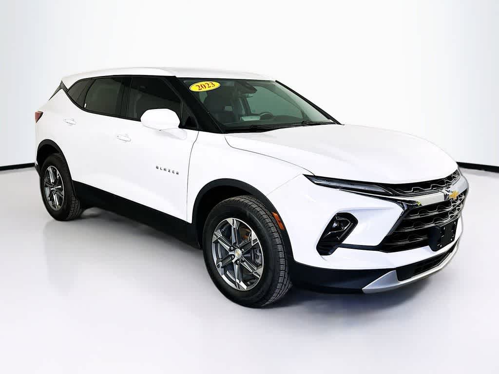 Thumbnail: 2023 Chevrolet Blazer - 24
