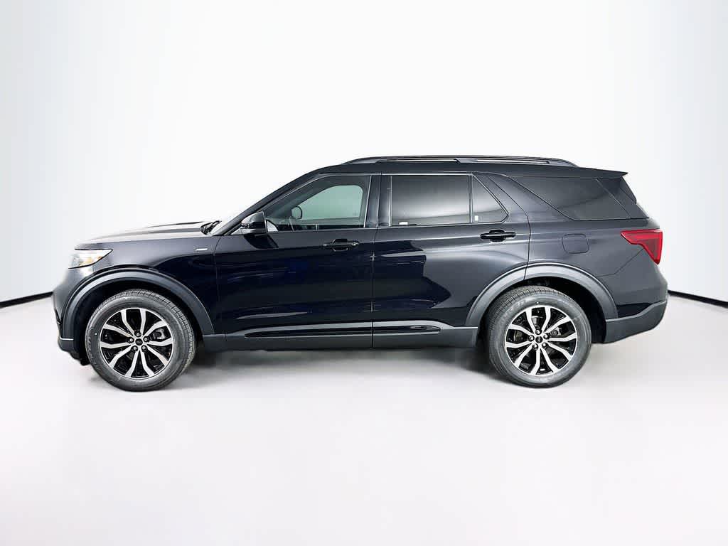 Thumbnail: 2022 Ford Explorer - 3