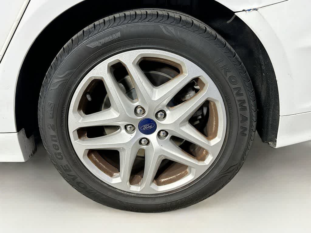 Thumbnail: 2016 Ford Fusion - 8