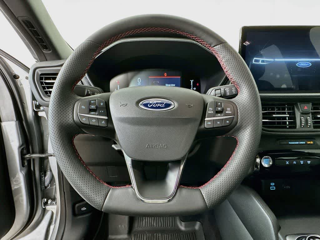 Thumbnail: 2023 Ford Escape - 16
