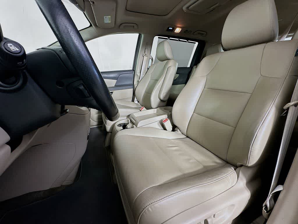 Thumbnail: 2014 Honda Odyssey - 12