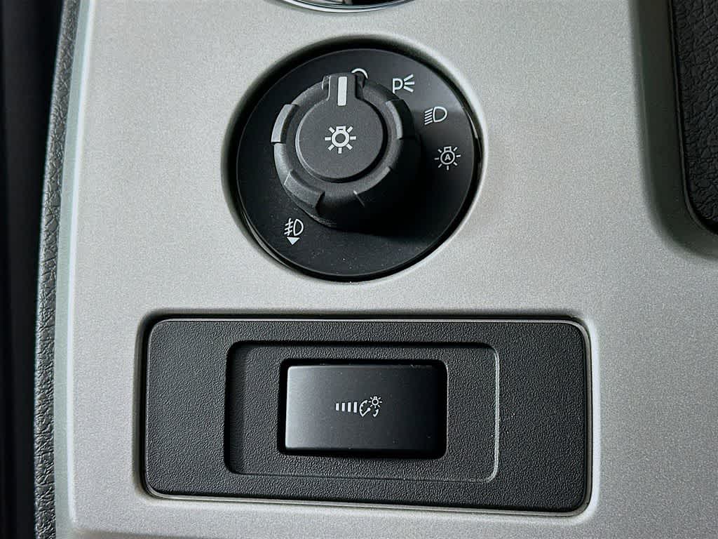 Thumbnail: 2014 Ford F-150 - 26