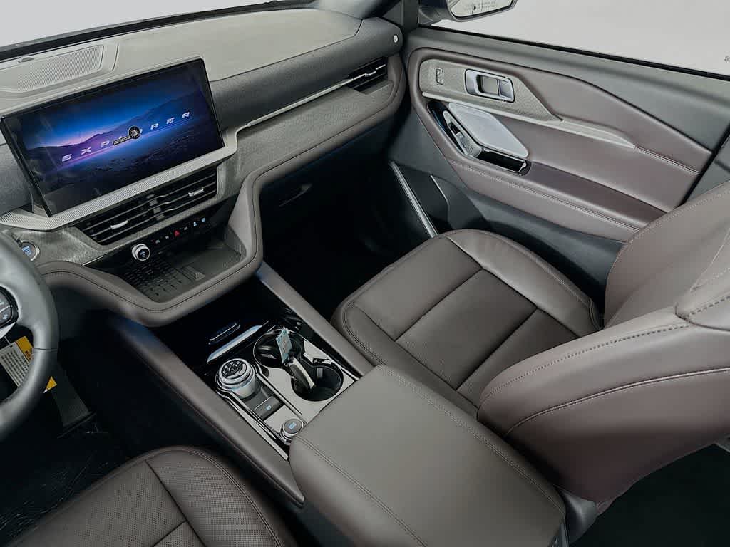 Thumbnail: 2025 Ford Explorer - 12