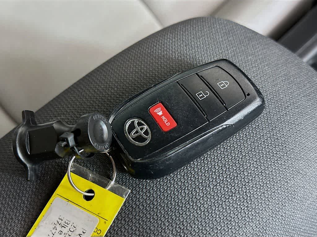 Thumbnail: 2023 Toyota Corolla Cross - 22