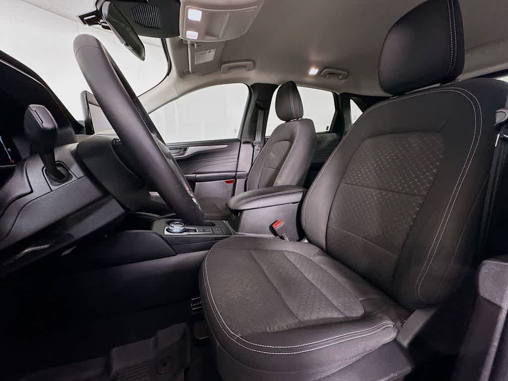 Thumbnail: 2023 Ford Escape - 13