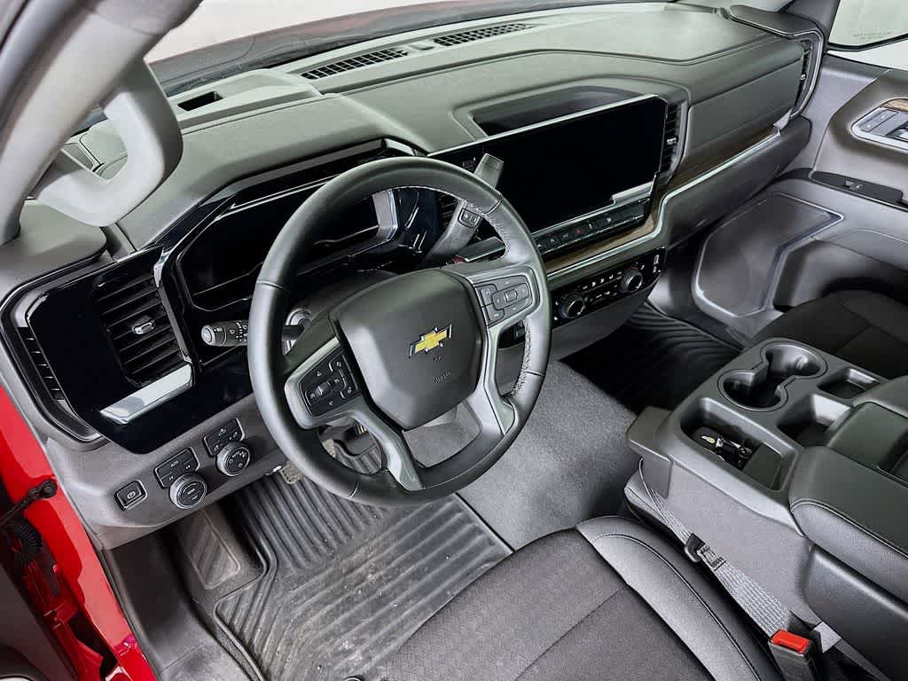 Thumbnail: 2025 Chevrolet Silverado 1500 - 2