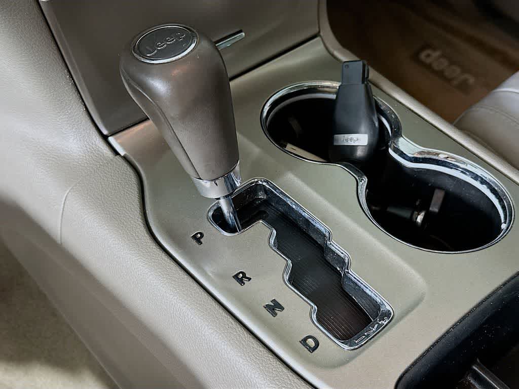 Thumbnail: 2013 Jeep Grand Cherokee - 19