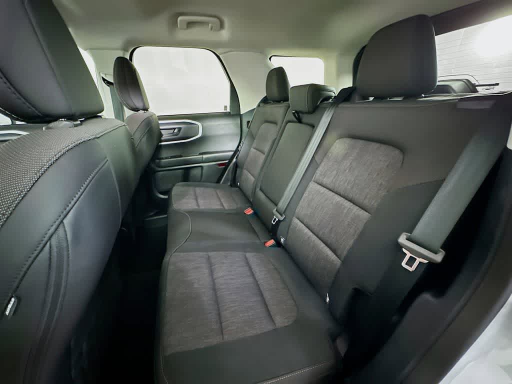 Thumbnail: 2022 Ford Bronco Sport - 14