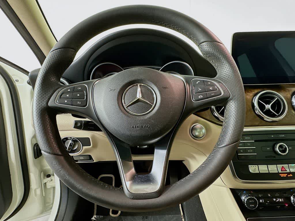 Thumbnail: 2018 Mercedes-Benz GLA - 16